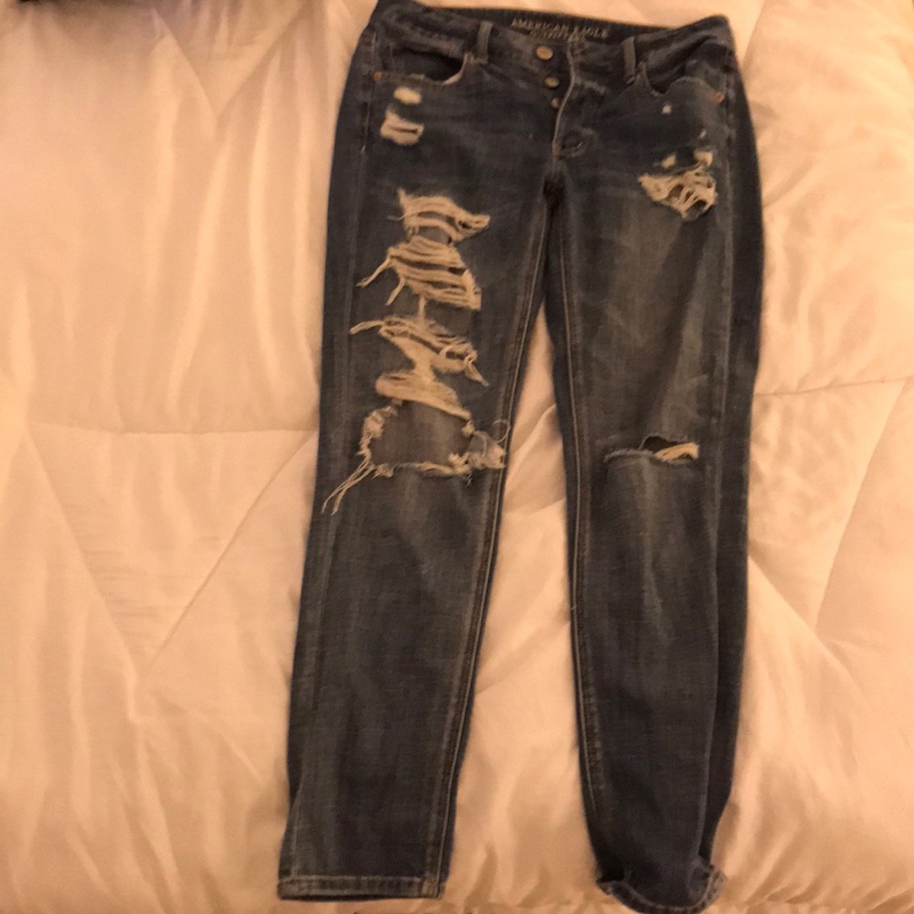 Women’s American eagle boyfriend jeans size 6